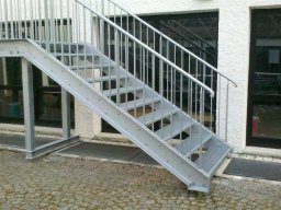 Aussentreppe gerade-042
